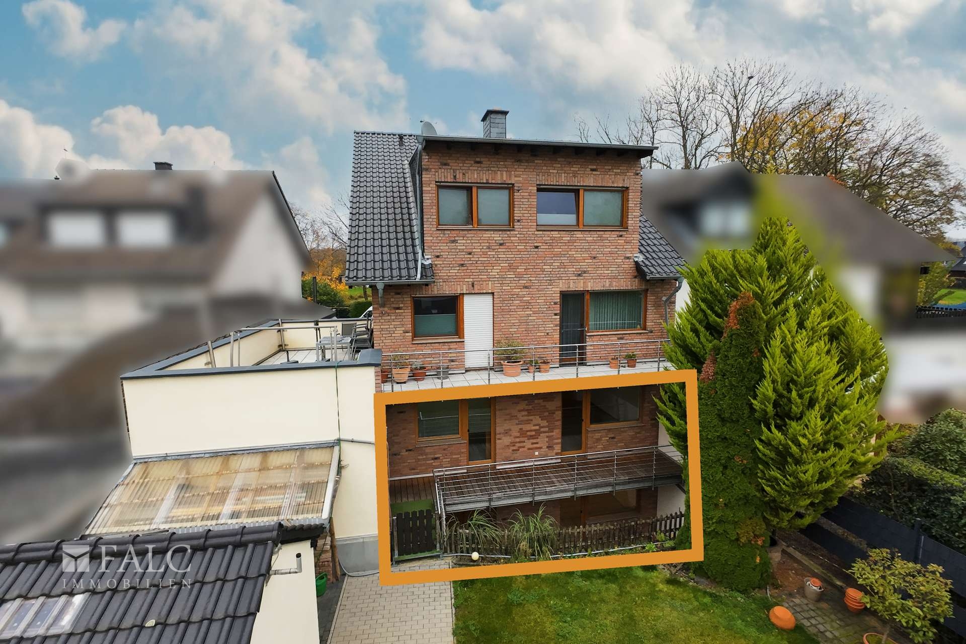 Erdgeschoss + Souterrain